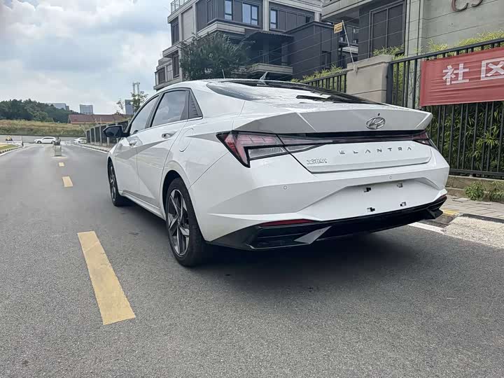 Фото 7 - Hyundai Elantra N line