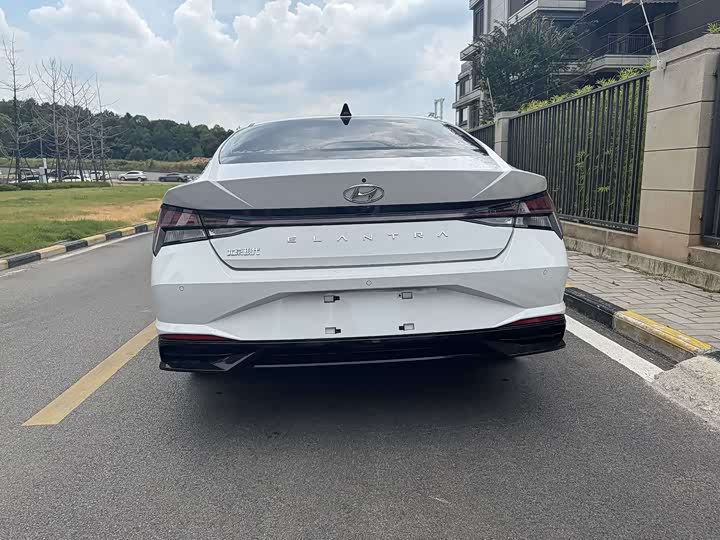 Фото 8 - Hyundai Elantra N line