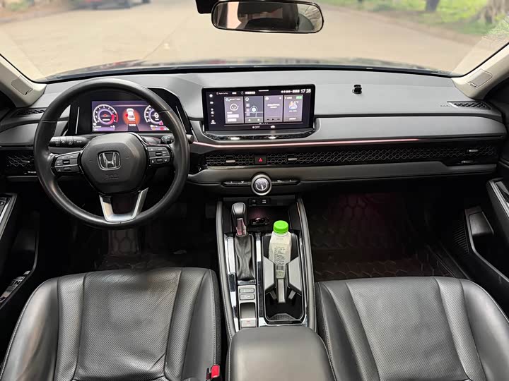 Фото 5 - Honda Accord