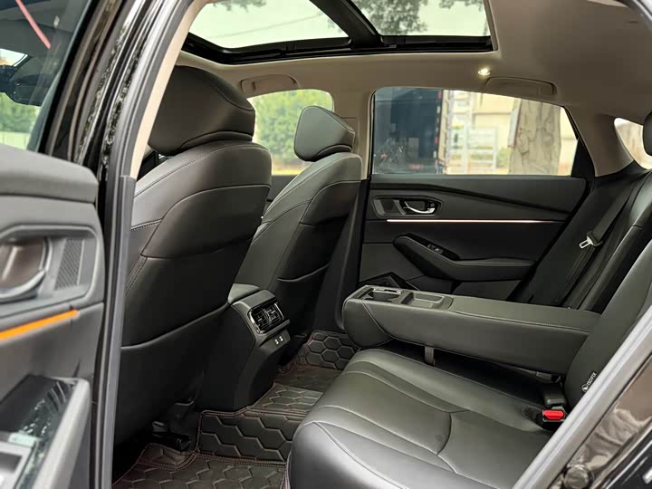 Фото 6 - Honda Accord