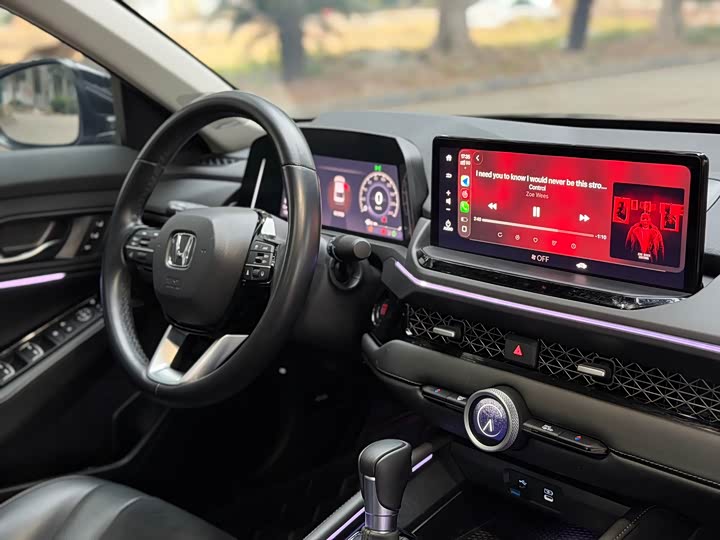 Фото 7 - Honda Accord