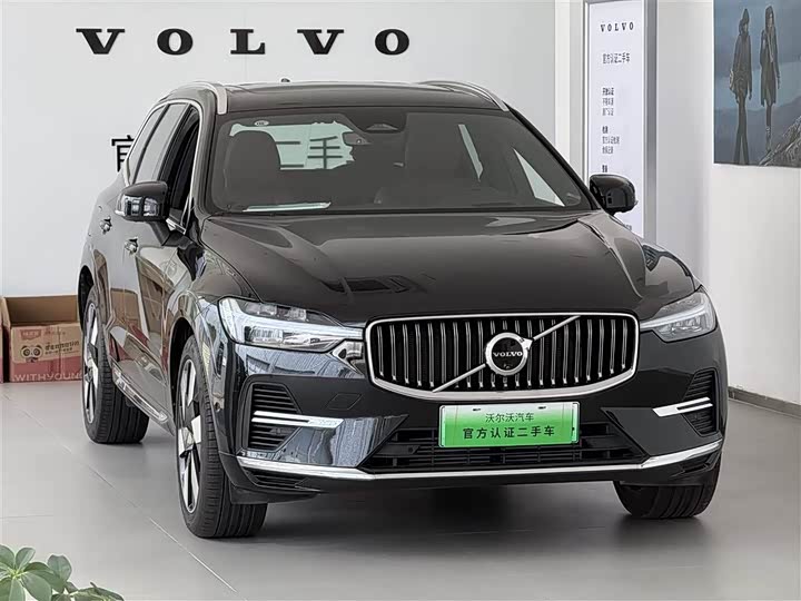 Фото 3 - Volvo XC60 Hybrid