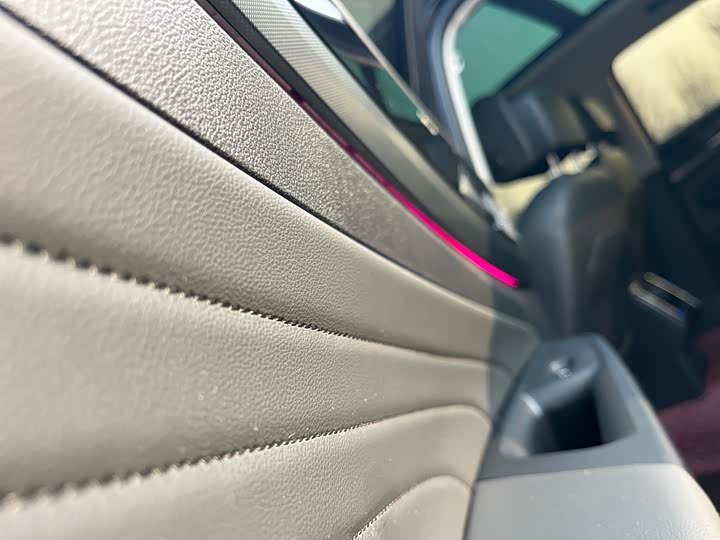 Фото 8 - Volkswagen Passat