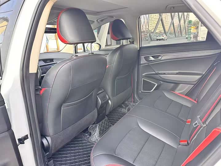 Фото 6 - Geely Emgrand GS