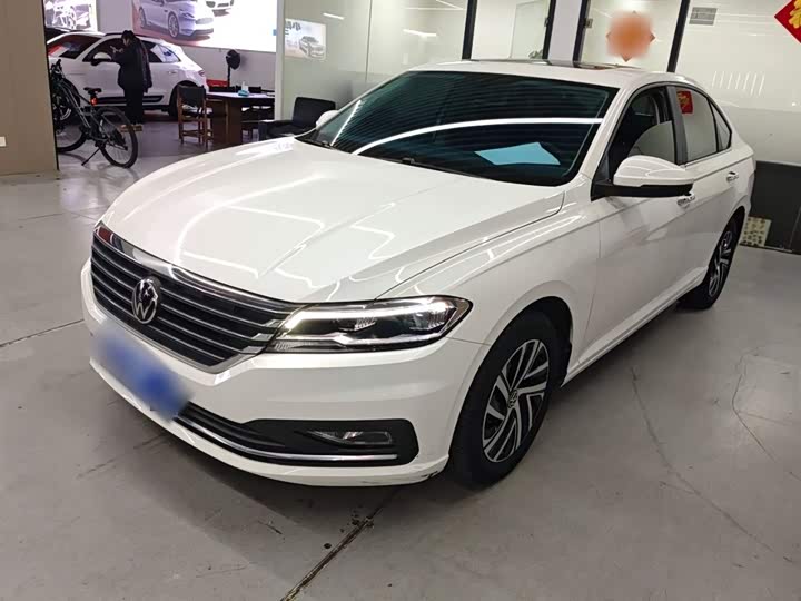 Фото 1 - Volkswagen Lavida