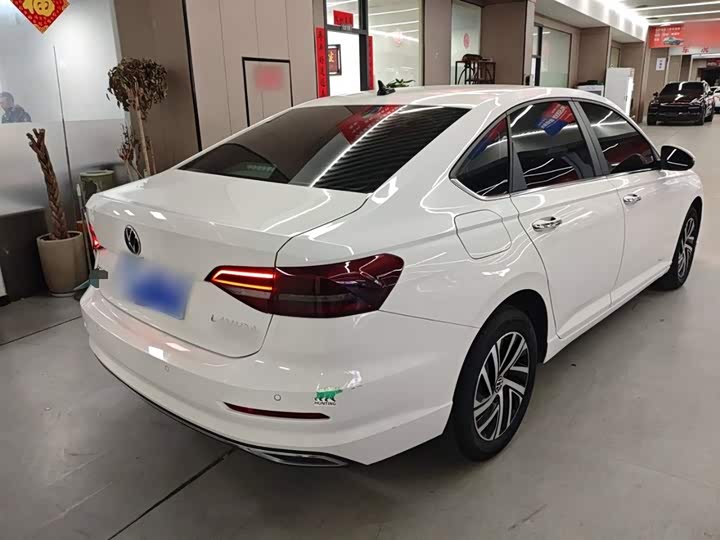 Фото 7 - Volkswagen Lavida