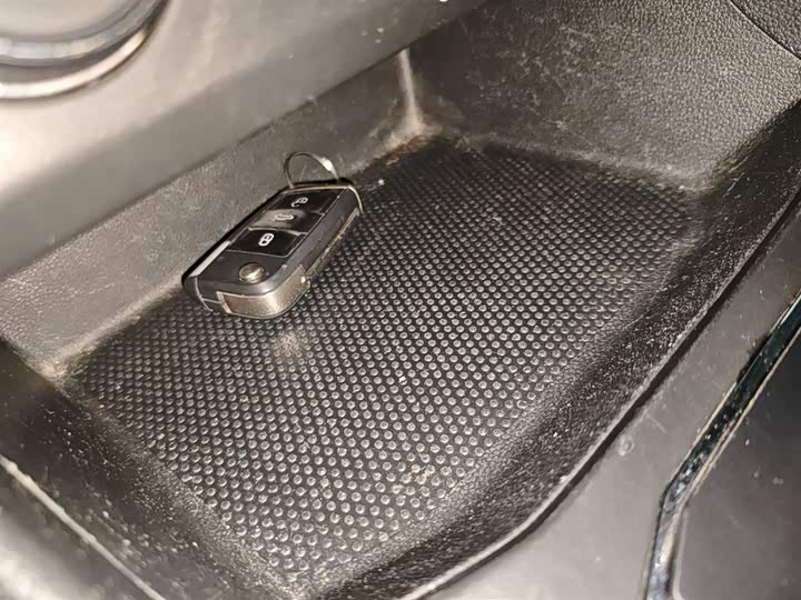 Фото 9 - Volkswagen Lavida