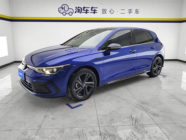 Фото 1 - Volkswagen Golf