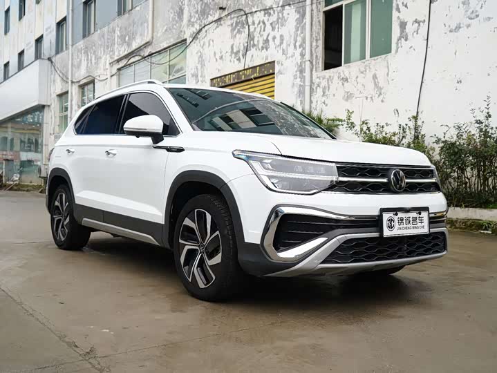 Фото 3 - Volkswagen Tharu