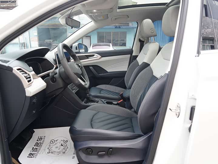 Фото 4 - Volkswagen Tharu