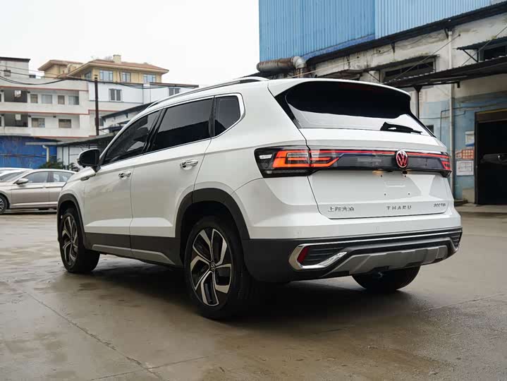 Фото 9 - Volkswagen Tharu