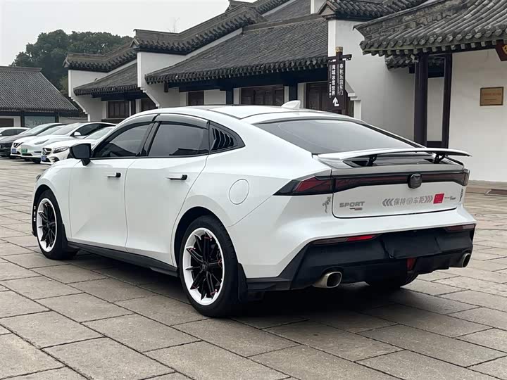 Фото 5 - Changan UNI-V