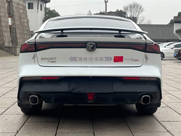 Фото 6 - Changan UNI-V