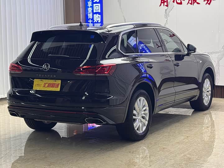 Фото 6 - Volkswagen Touareg