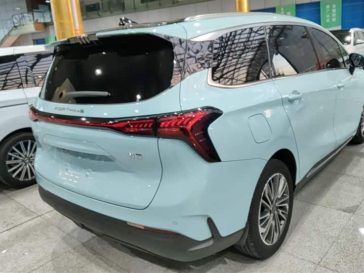 Фото 3 - Dongfeng Forthing Yacht