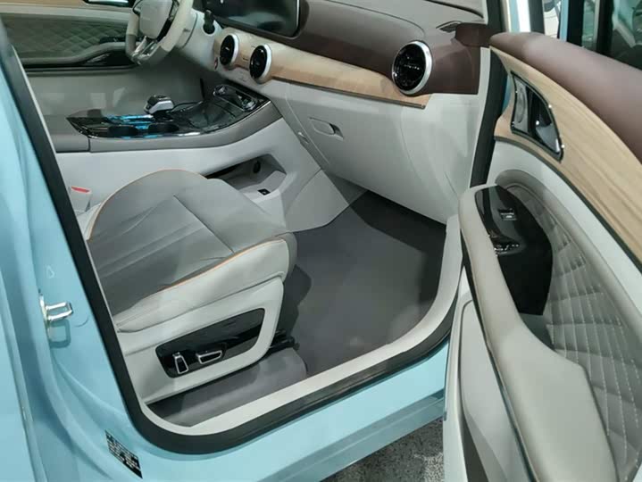 Фото 8 - Dongfeng Forthing Yacht