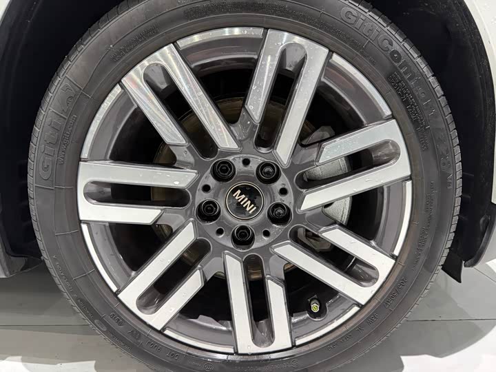 Фото 8 - Mini Cooper