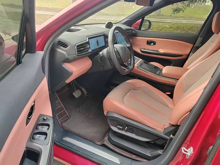 Фото 6 - Nio EC6