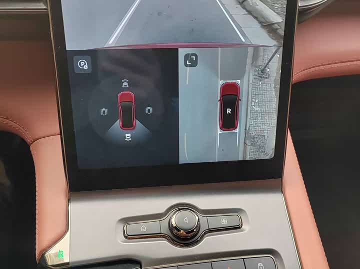 Фото 8 - Nio EC6