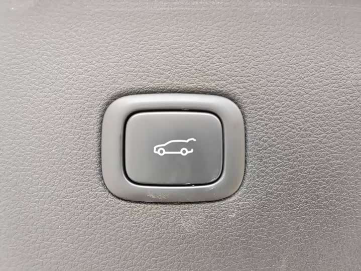 Фото 9 - Nio EC6