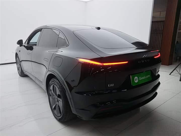 Фото 5 - Nio Onvo L60