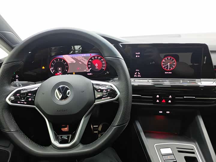 Фото 7 - Volkswagen Golf