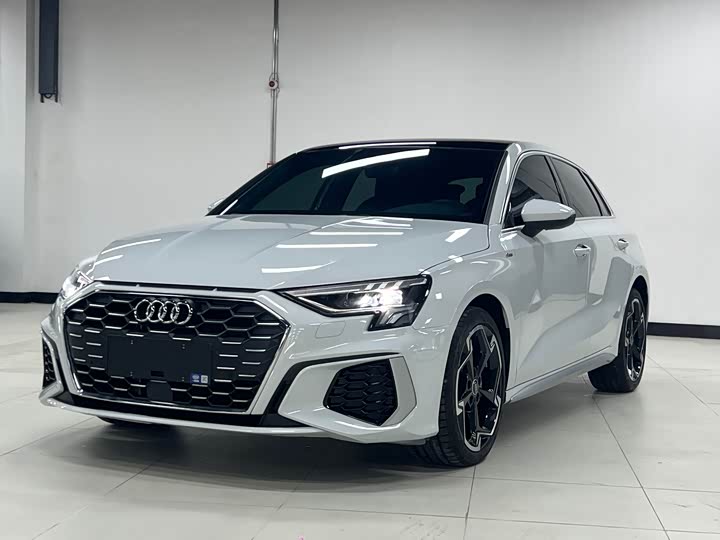 Фото 1 - Audi A3