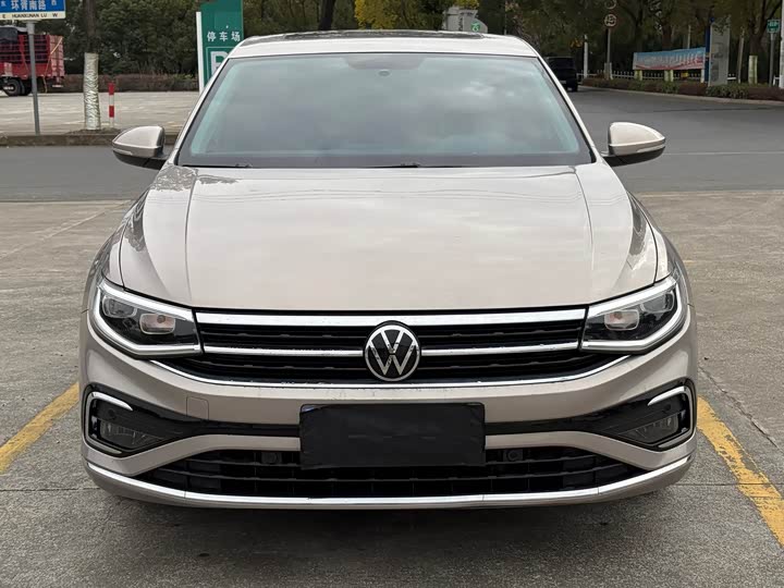 Фото 2 - Volkswagen Bora