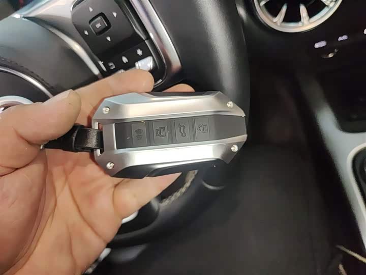 Фото 9 - Tank 300