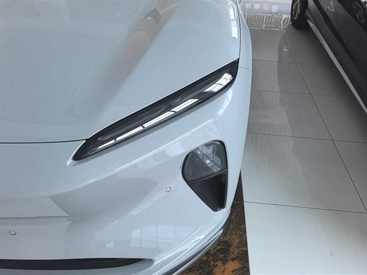 Фото 5 - Nio ET5T