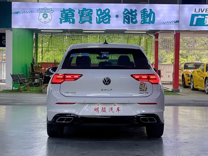 Фото 5 - Volkswagen Golf