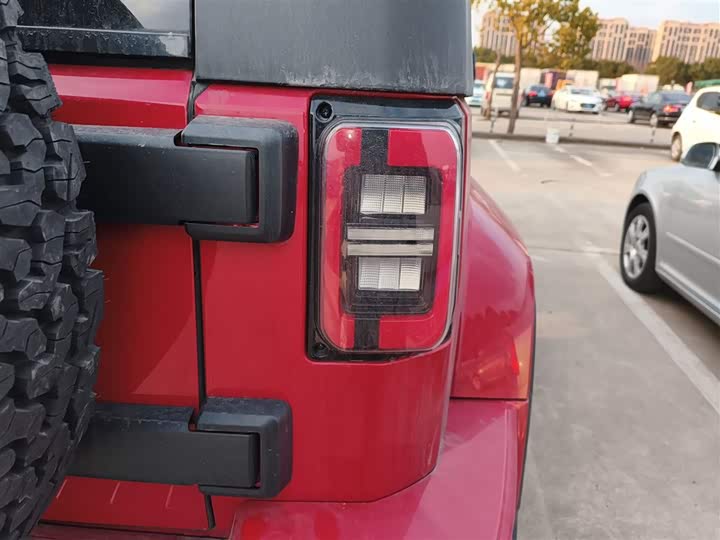 Фото 8 - BAIC Beijing BJ40