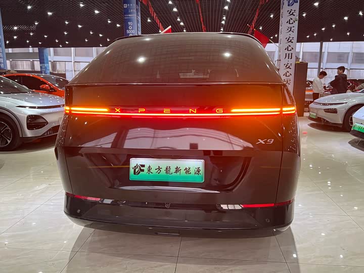 Фото 8 - XPeng X9