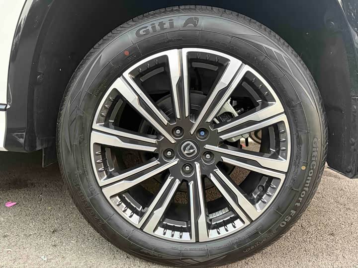 Фото 6 - Changan CS75 Plus