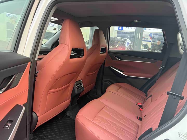 Фото 8 - Changan CS75 Plus