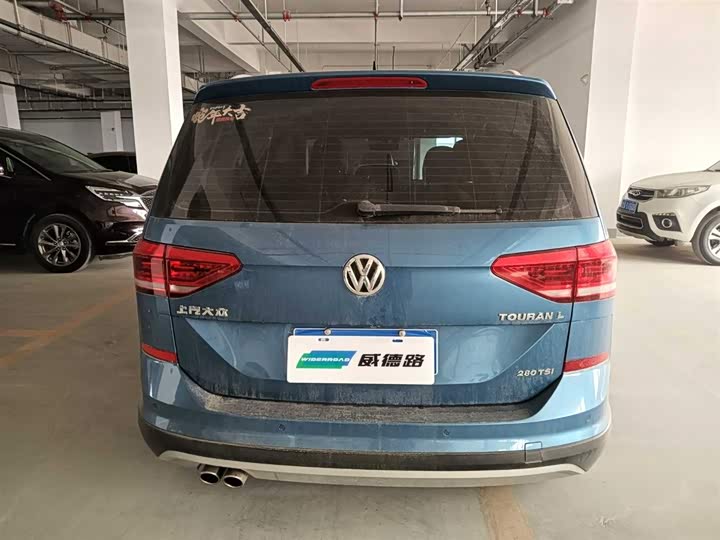 Фото 5 - Volkswagen Touran L