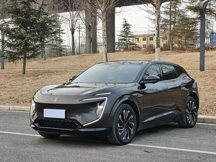 Фото 1 - Avatr 07