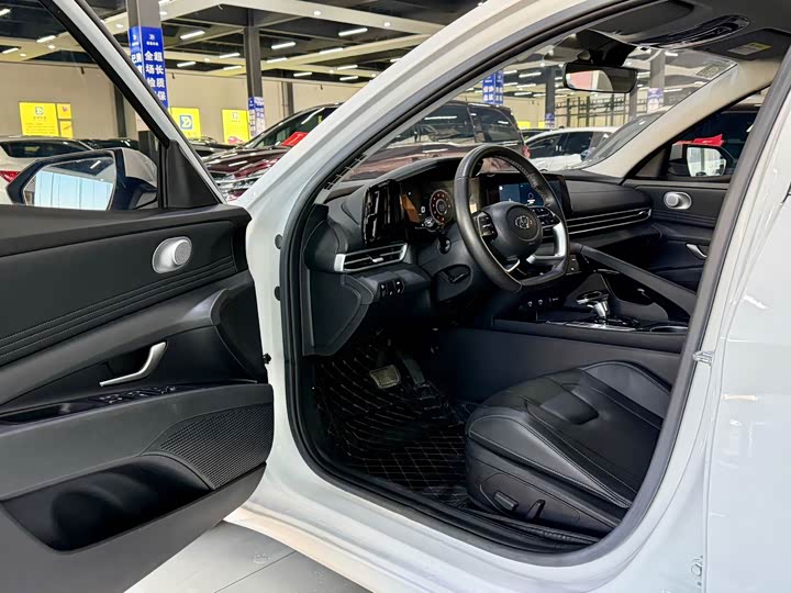 Фото 4 - Hyundai Elantra N line