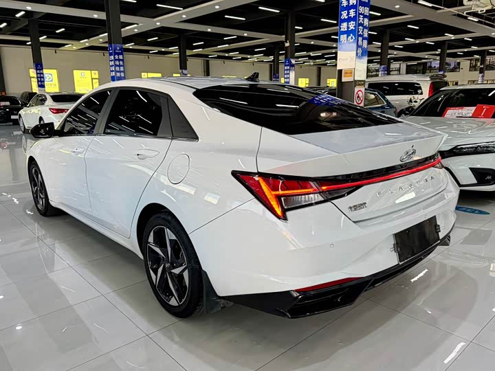 Фото 9 - Hyundai Elantra N line