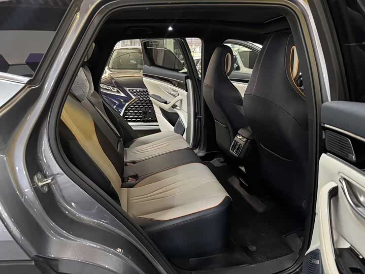 Фото 9 - BYD Song Plus Hybrid/EV