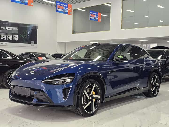 Фото 1 - Xiaomi YU7