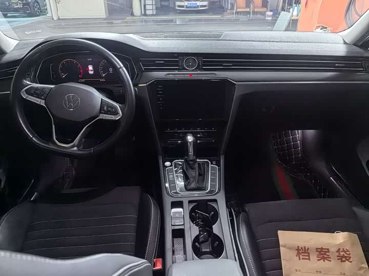 Фото 8 - Volkswagen Magotan