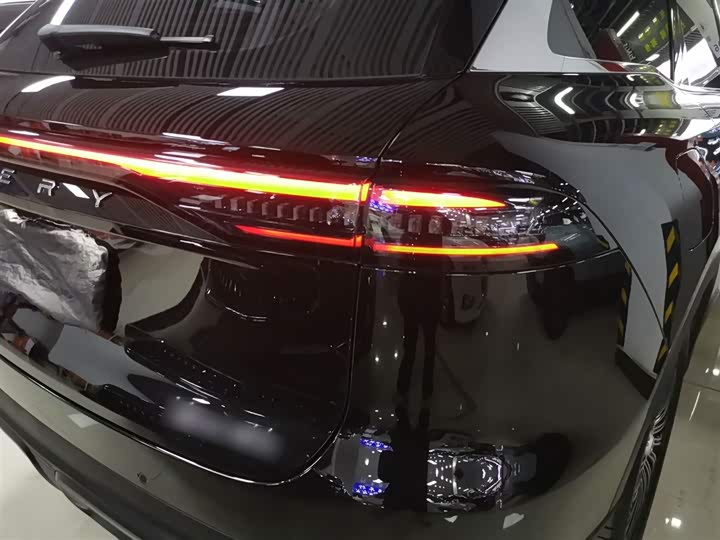 Фото 8 - Chery Tiggo 8L