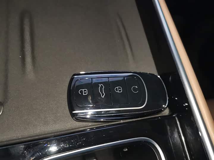 Фото 9 - Chery Tiggo 8L