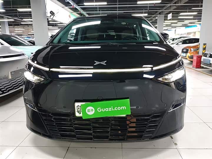 Фото 3 - XPeng X9