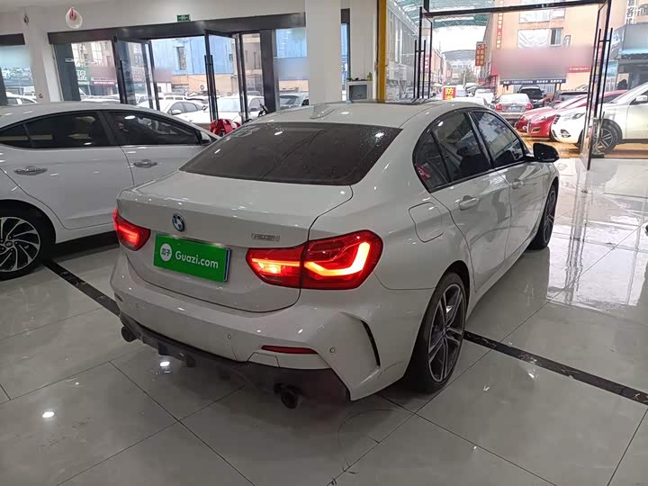 Фото 7 - BMW 1 Series