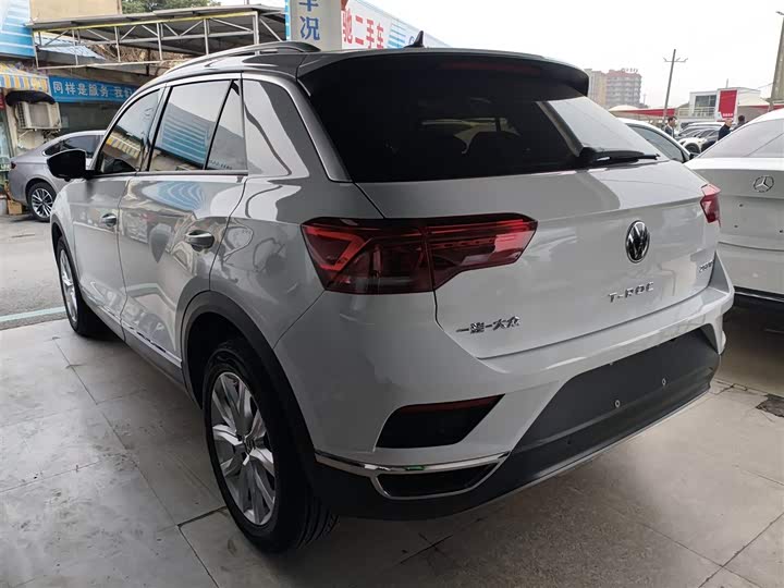 Фото 5 - Volkswagen T-Roc