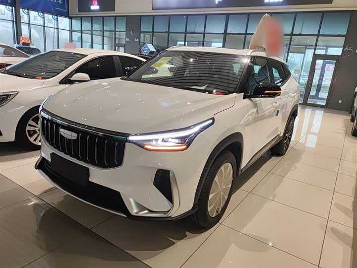 Фото 2 - Geely Atlas