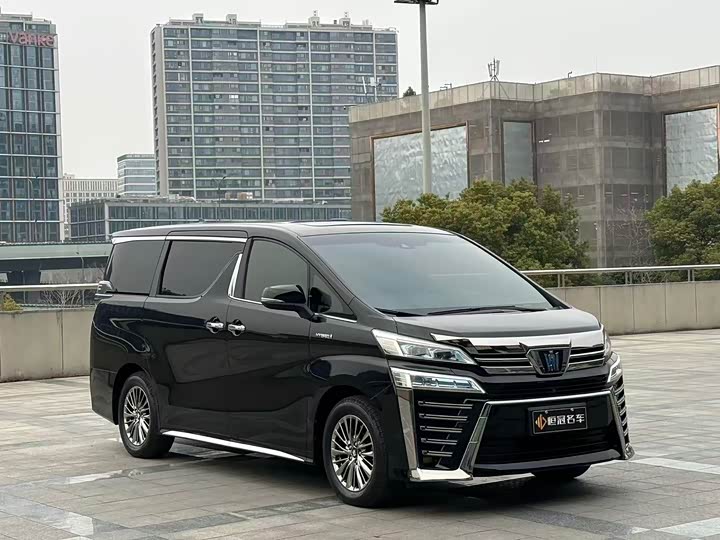 Фото 3 - Toyota Vellfire