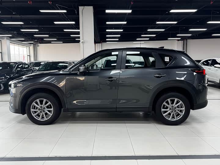 Фото 8 - Mazda CX-5